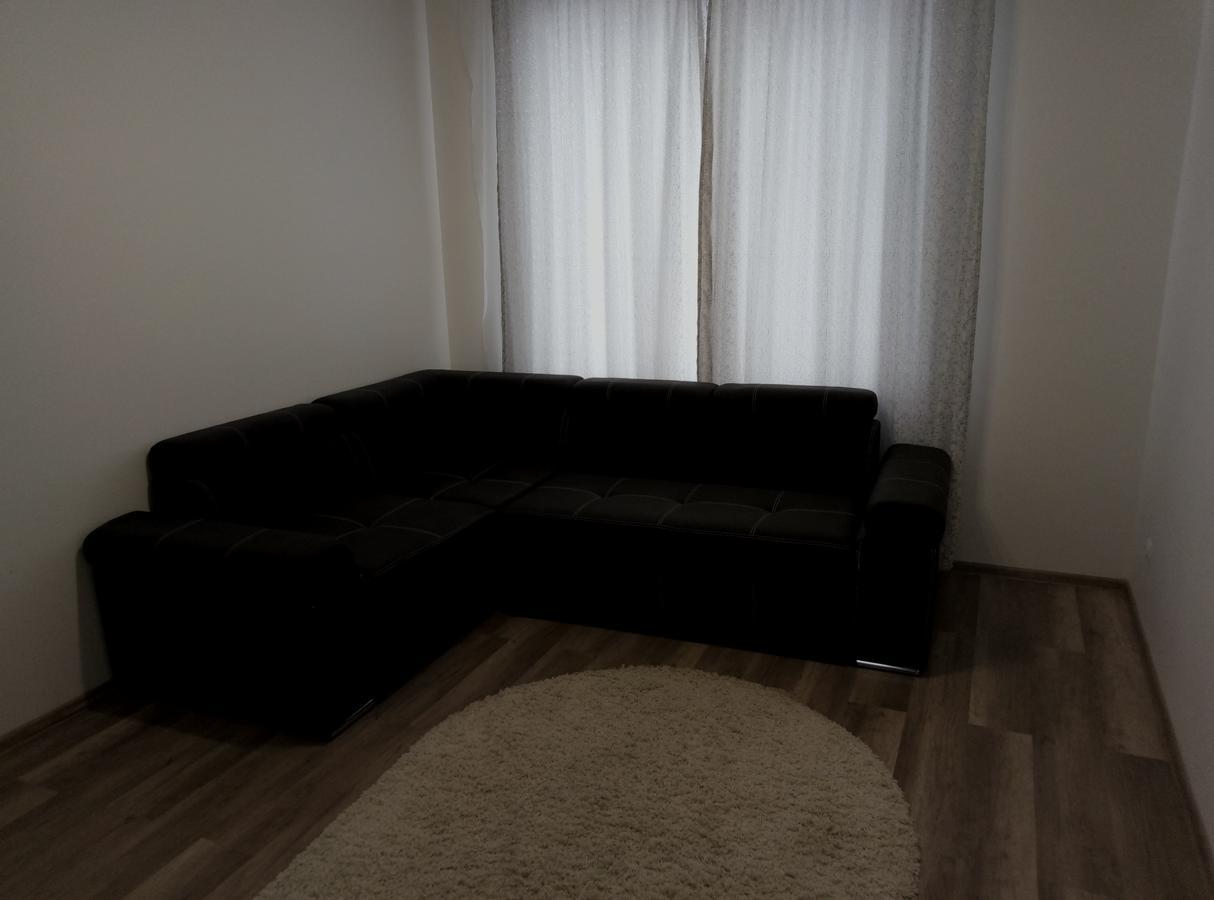 Gil Apartments, On Mynaiska 18 Uzjhorod Eksteriør billede