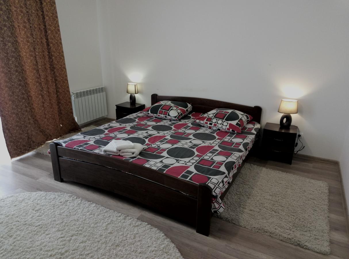Gil Apartments, On Mynaiska 18 Uzjhorod Eksteriør billede